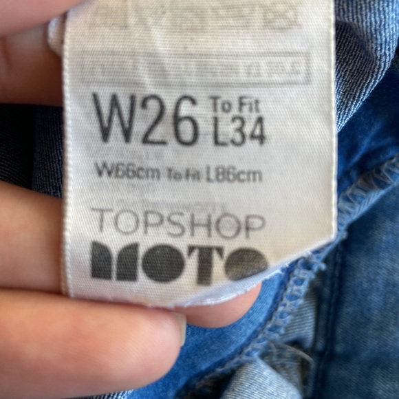 Light blue TOPSHOP skinny jeans in size W26 L34 - Picture 3 of 3